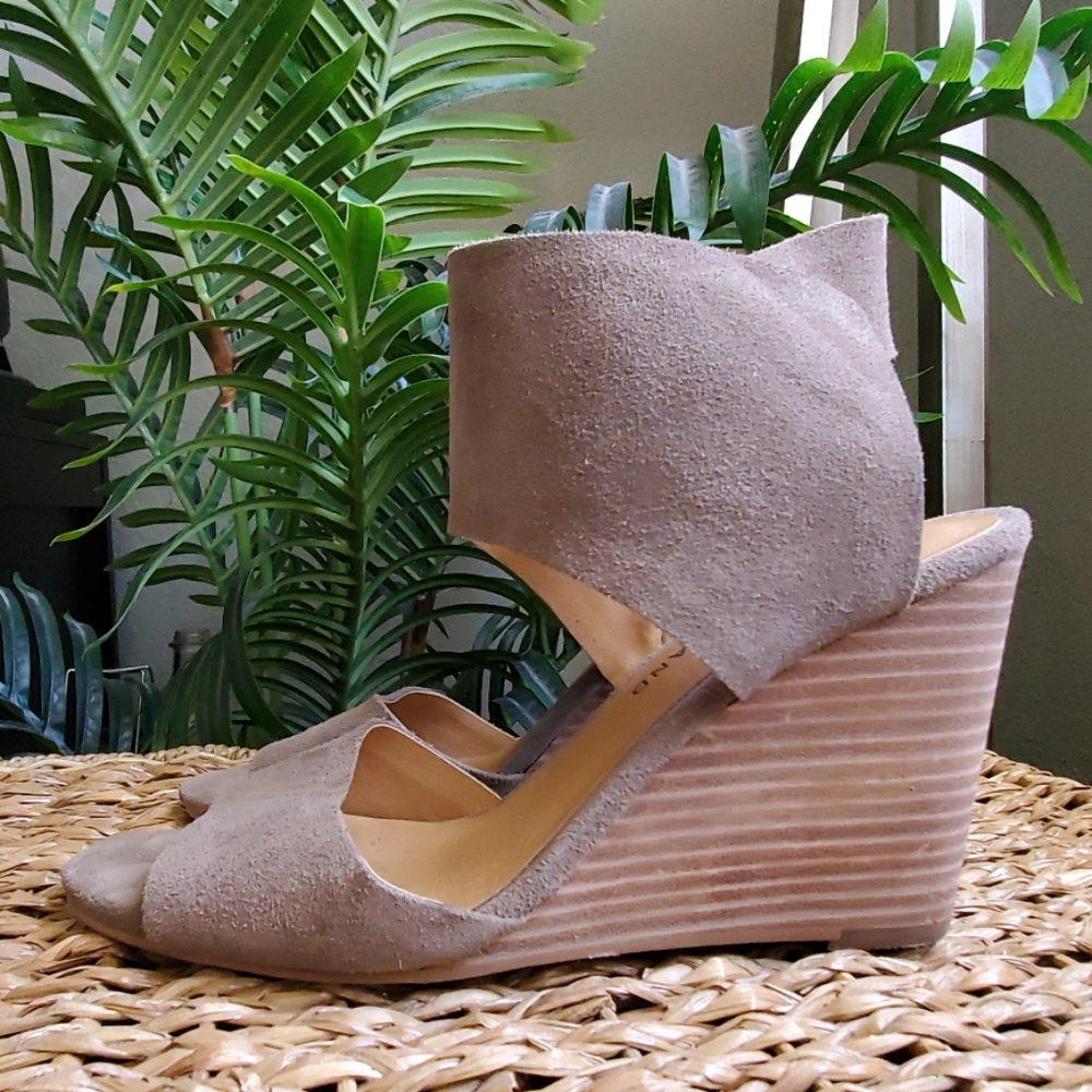 Lucky Brand Rittly wedge sandal